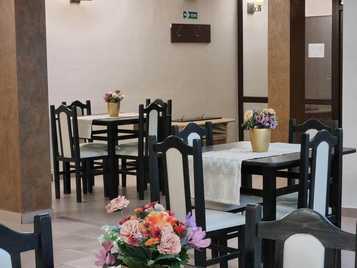 Alba Forum Alba Iulia Buitenkant foto